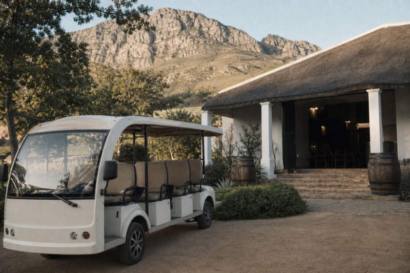 Stellenbosch: Eastern Route Hop-On Hop-Off Wine Tour